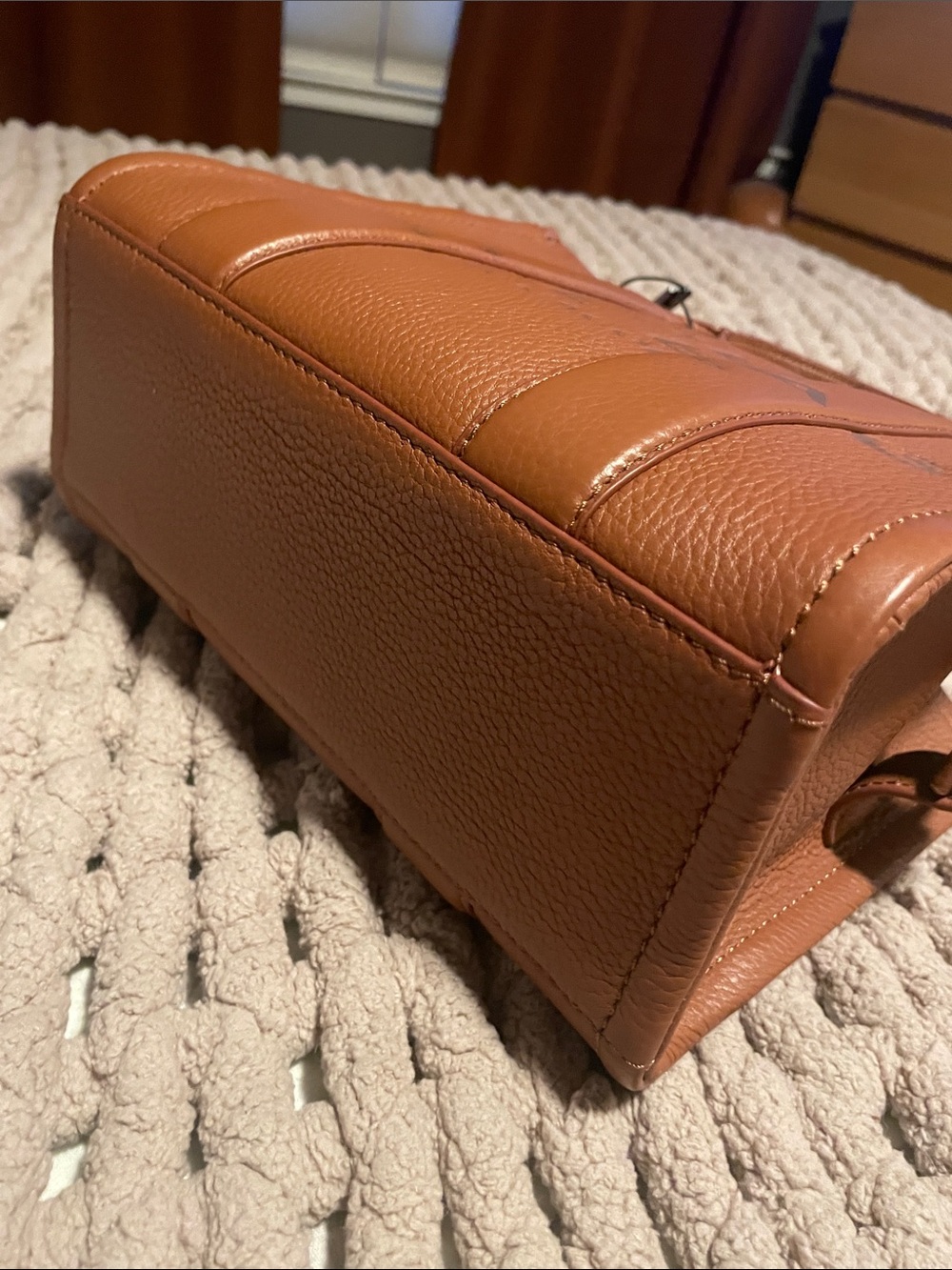 Marc Jacobs The Tote Bag Small Pebbled Leather in Cognac NWT - Picture 6 of 15
